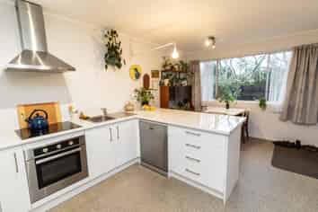 2/9 Ward Street, Trentham