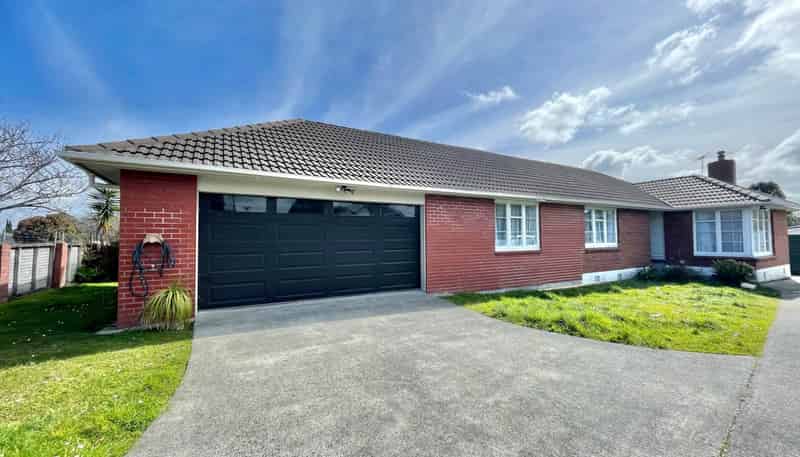 35 Bowater Place, Manurewa