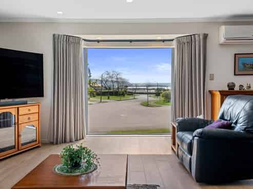 20 Kahurangi Drive, Lynmore