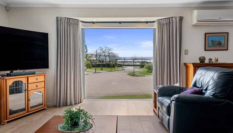 20 Kahurangi Drive, Lynmore