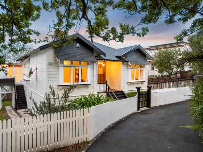 86 Ladies Mile, Remuera