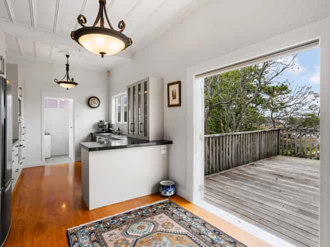 86 Ladies Mile, Remuera