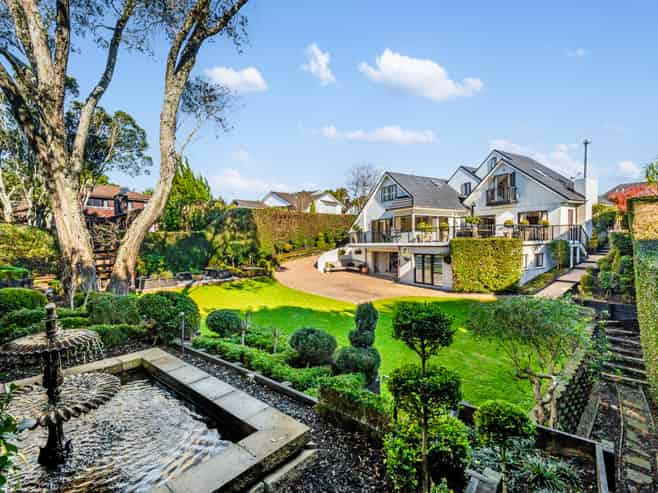 9 Wynsfield Garden, Saint Heliers