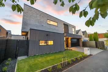 35 Clare Road, Merivale