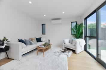 4/728 Richardson Road, Hillsborough
