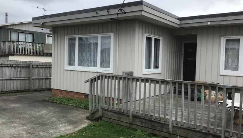 4 Vanguard Road, Kelston