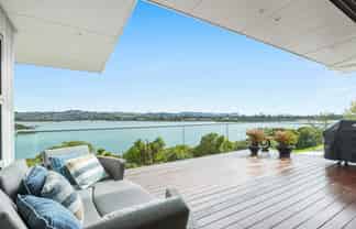51 Moffat Road, Red Beach