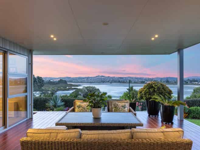 51 Moffat Road, Red Beach