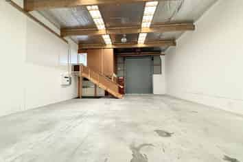 Functional East Tamaki Unit | 139 m2