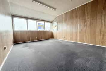 Functional East Tamaki Unit | 139 m2