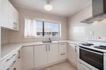 2/377 Blockhouse Bay Road, Blockhouse Bay