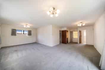 2/377 Blockhouse Bay Road, Blockhouse Bay
