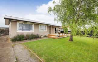 36 Karamea Crescent, Kelvin Grove