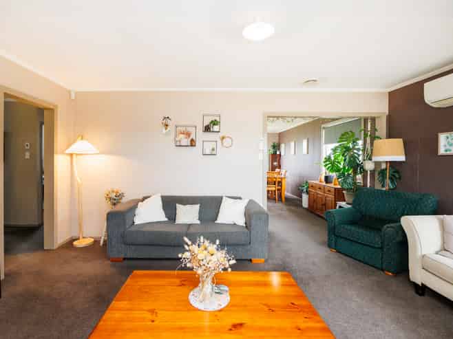 36 Karamea Crescent, Kelvin Grove