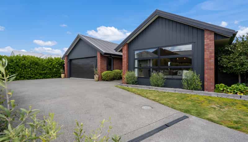 18B Rose Leigh Drive, Cambridge