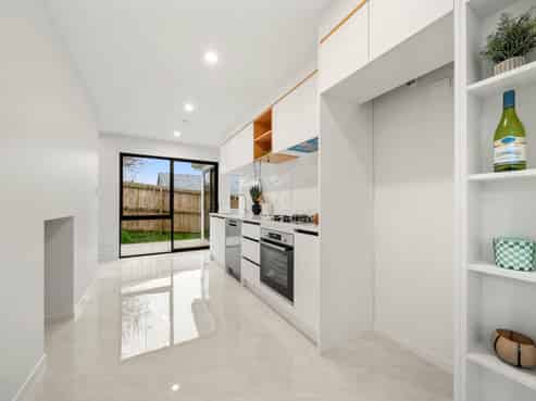 1-4/311 Albany Highway, Rosedale