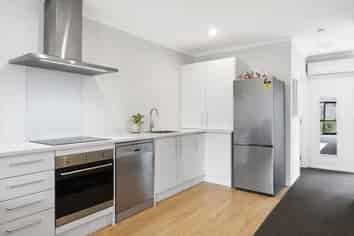 6/1 Vialou Street, Hamilton Central
