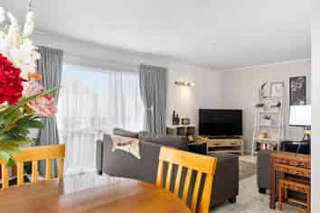10 Green Place, Richmond Heights