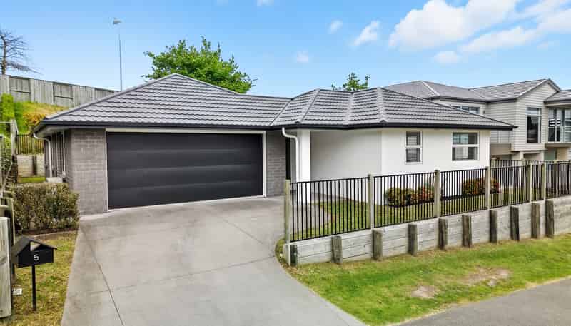 5 Kihona Rise, Pyes Pa
