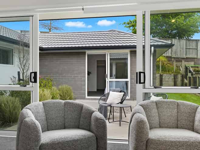 5 Kihona Rise, Pyes Pa