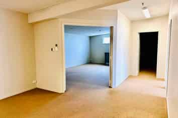 Versatile First Floor Office - 454 Colombo Street