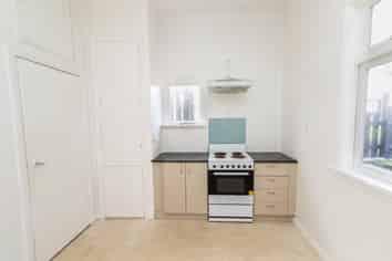 364A The Parade, Island Bay