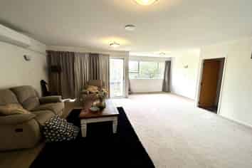 3/78 Waiatarua Road, Remuera