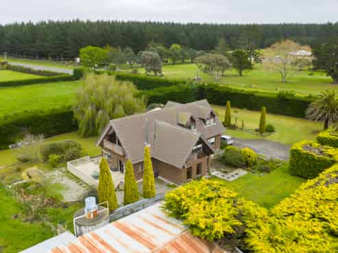 126 State Highway 1, Foxton