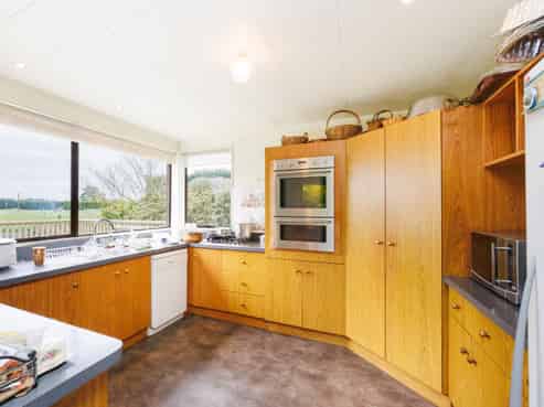 126 State Highway 1, Foxton