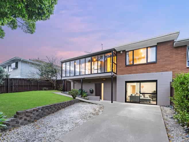 1/54 Luton Avenue, Sunnyhills