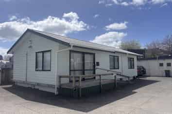 Standout opportunity | Affordable commercial space