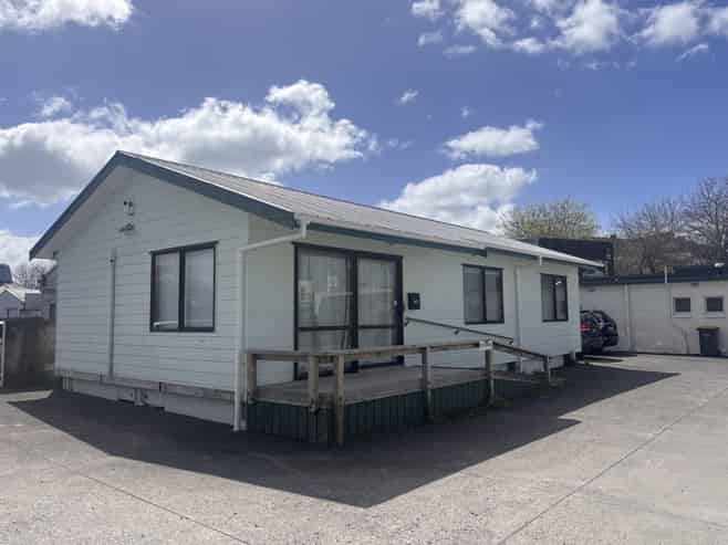 Standout opportunity | Affordable commercial space