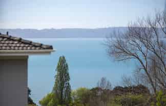 37 Haseler Crescent, Mellons Bay