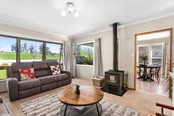69 Great North Road, Waipawa