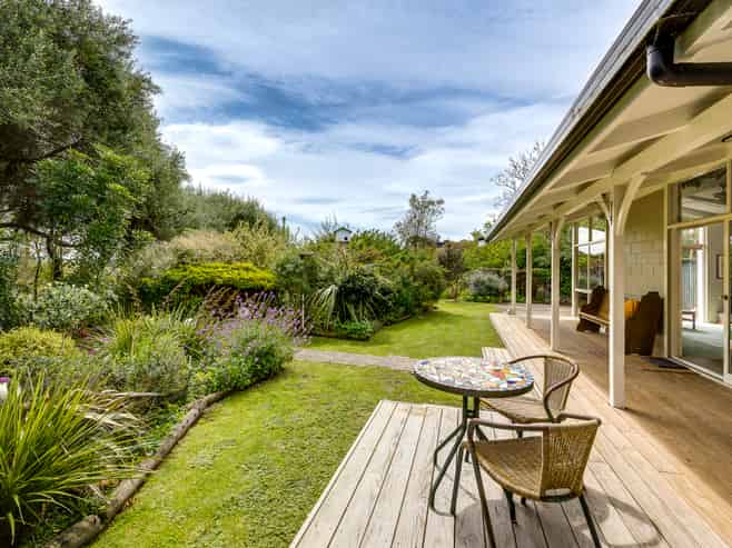 18 Millar Road, Haumoana