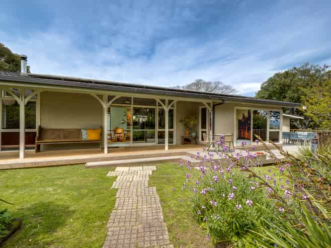 18 Millar Road, Haumoana