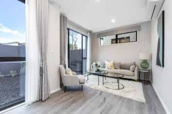 151B Prince Regent Drive, Half Moon Bay