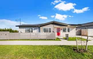 2 Harore Road, Takanini