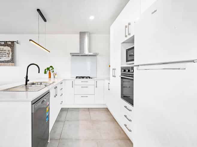 2 Harore Road, Takanini