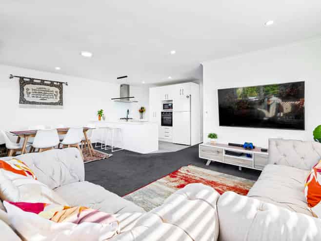 2 Harore Road, Takanini