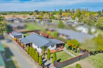 363 Hawkins Road, HORORATA