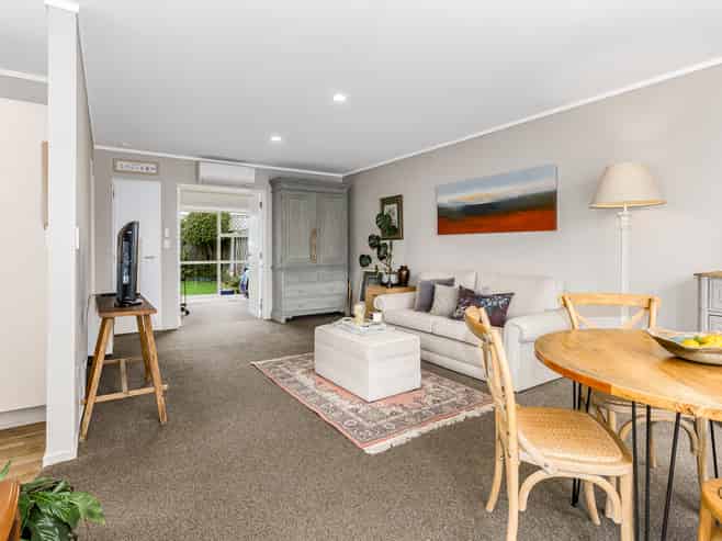 17/17 John Street, Trentham