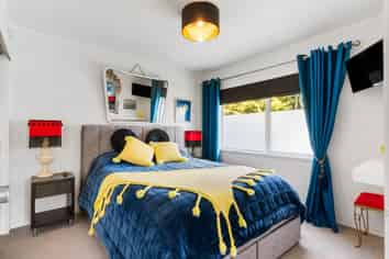 2/14 Argyle Street, Herne Bay