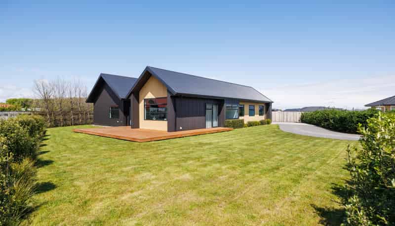 152 Pharazyn Street, Feilding