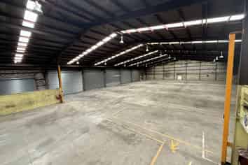 High-Powered East Tamaki Facility | 2,595 m2