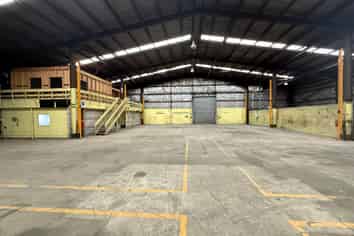 High-Powered East Tamaki Facility | 2,595 m2