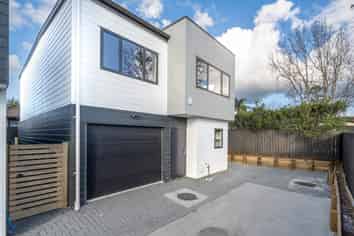 14D Hope Farm Avenue, Pakuranga Heights