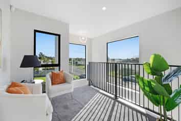 14D Hope Farm Avenue, Pakuranga Heights