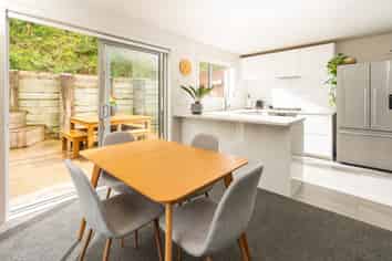 20B Rarangi Way, Owhiro Bay