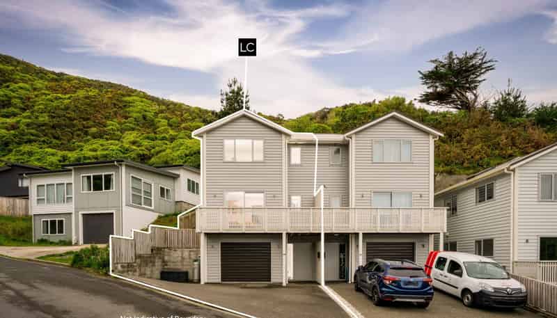 20B Rarangi Way, Owhiro Bay